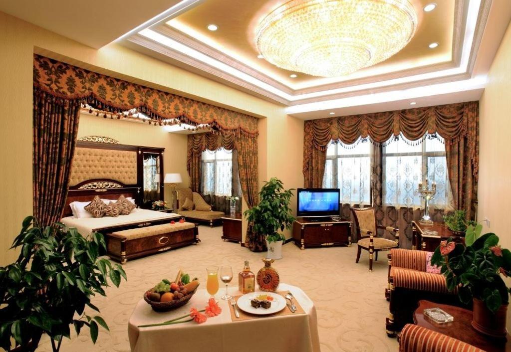 Hami Hotel Bagian luar foto